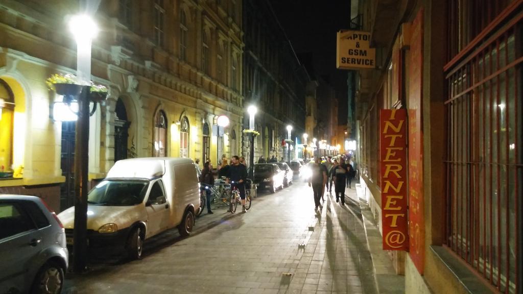 Sleepover City Center Apartment Budapest Luaran gambar