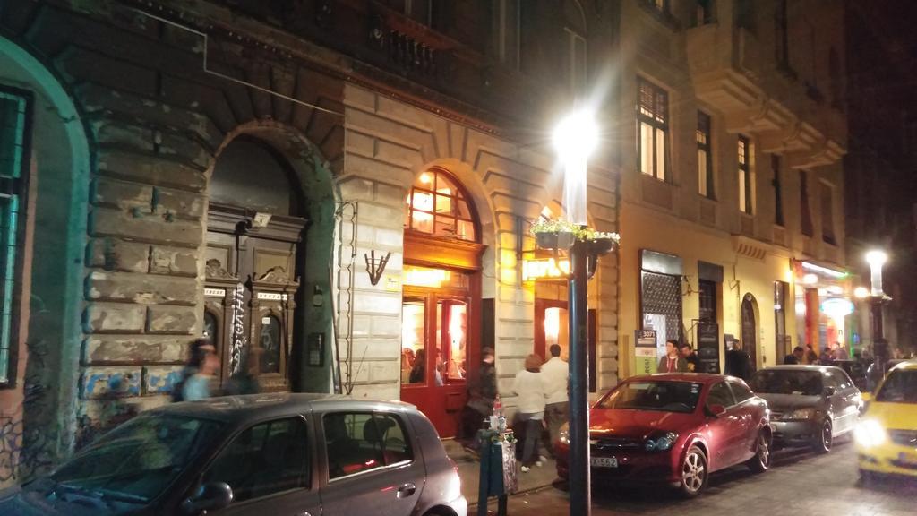 Sleepover City Center Apartment Budapest Bilik gambar